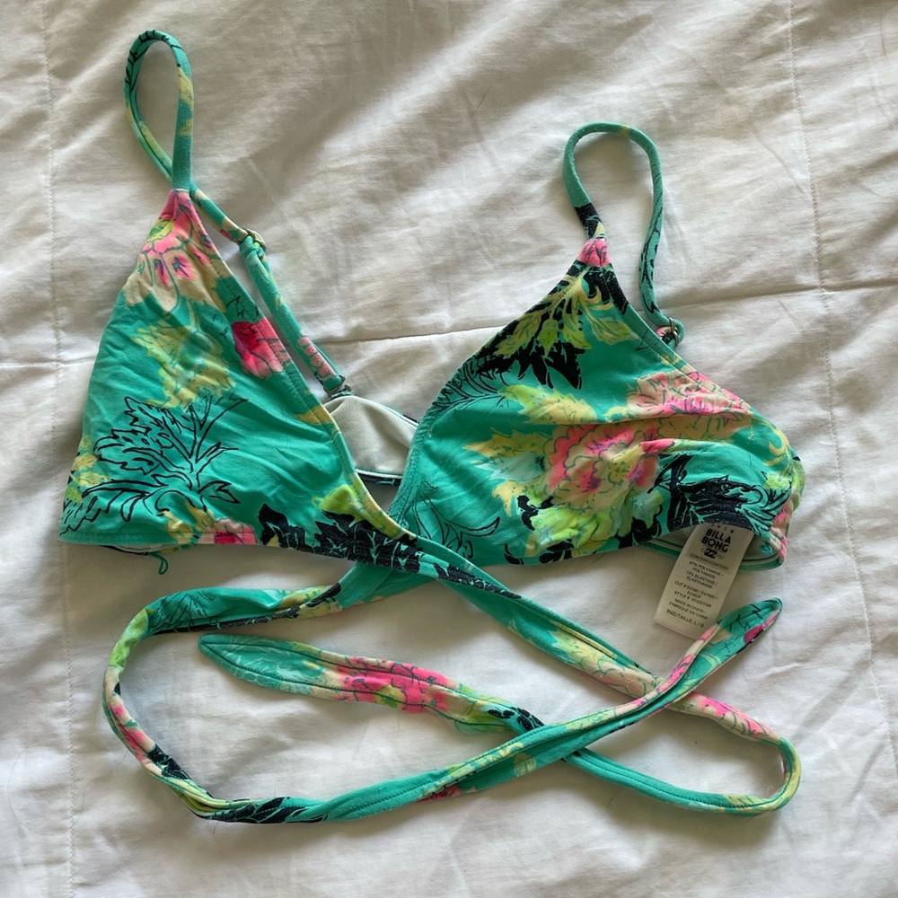Billabong wrap top
